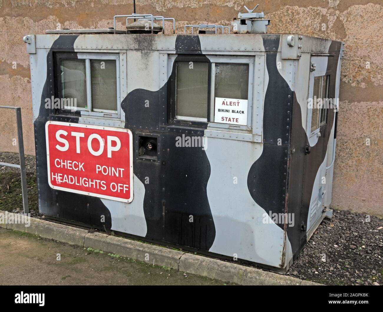 MOD Ministry Of Defence STOP Check Point Headlights off - sign Alert State Bikini Black Stock Photo