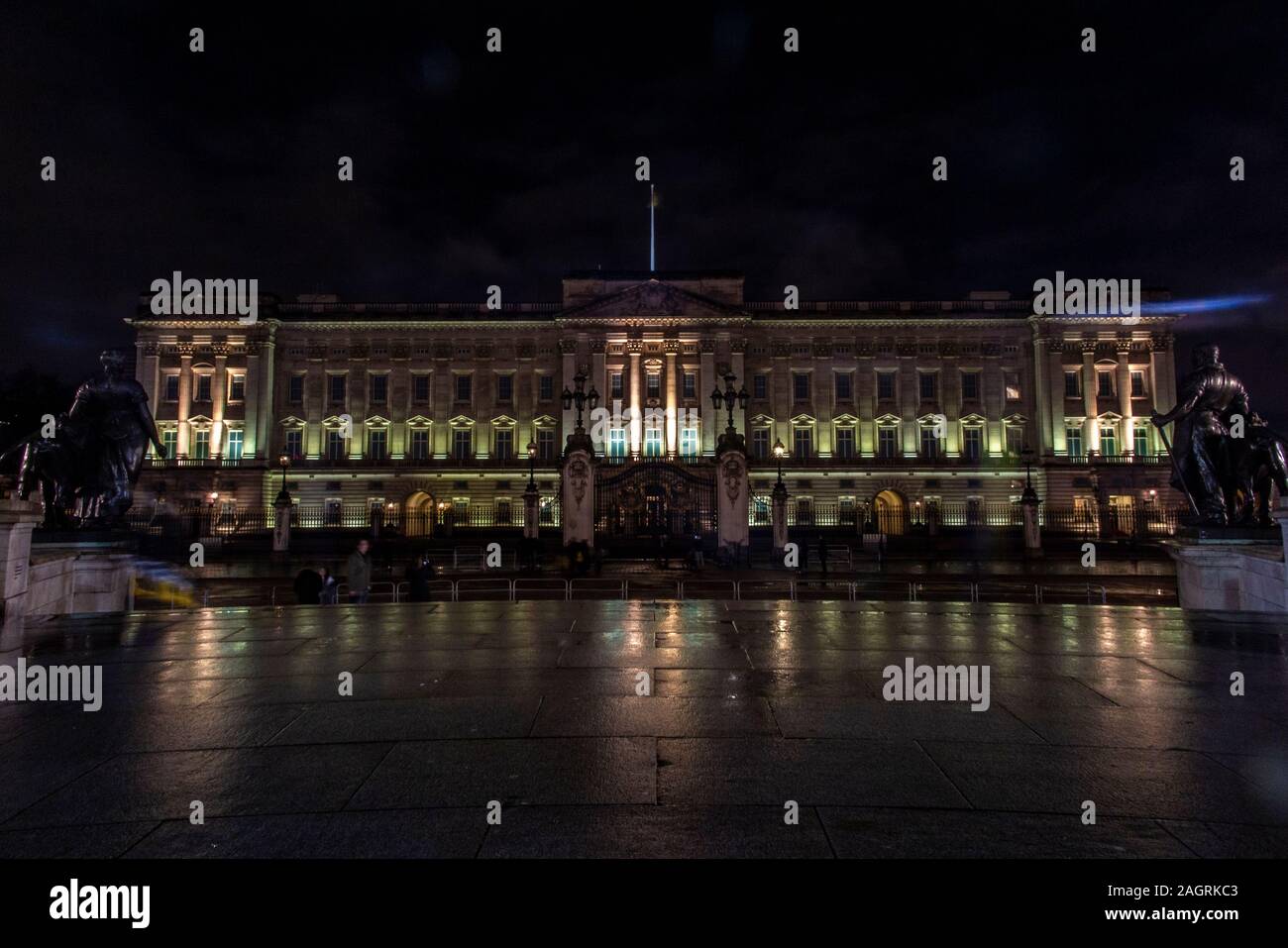 Buckingham Palace At Christmas