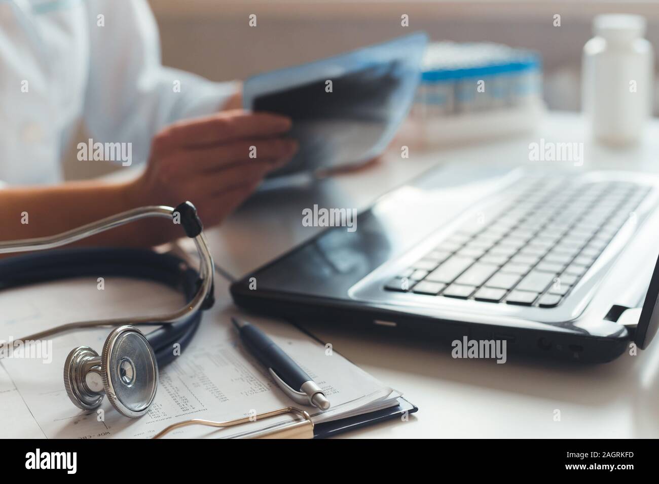 Medical tests hires stock photography and images Alamy