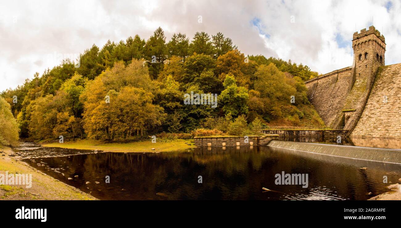 October 08, 2017 - Derwent Dam, Peak District, England, United Kingdom.  Derwent Dam is one of the most famous dams in the UK, this is where the 617 S Stock Photo