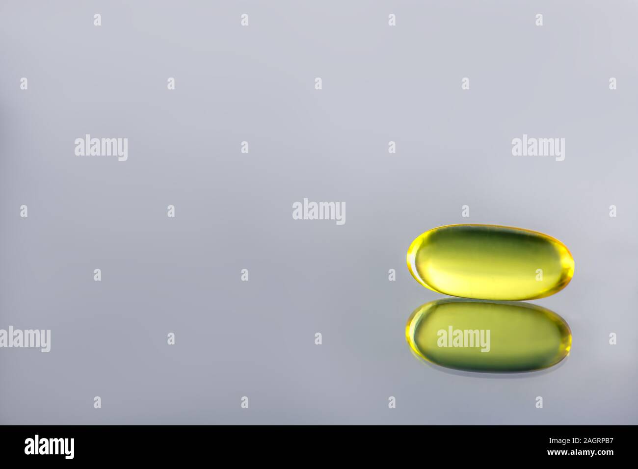 Yellow capsule hires stock photography and images Alamy