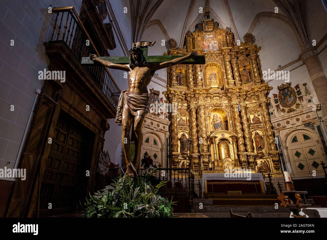 Santísimo Cristo de Medinaceli , madera policromada, siglo XVI, Colegiata de Nuestra Señora de la Asunción, gótico tardío, Medinaceli, Soria, comunidad autónoma de Castilla y León, Spain, Europe. Stock Photo