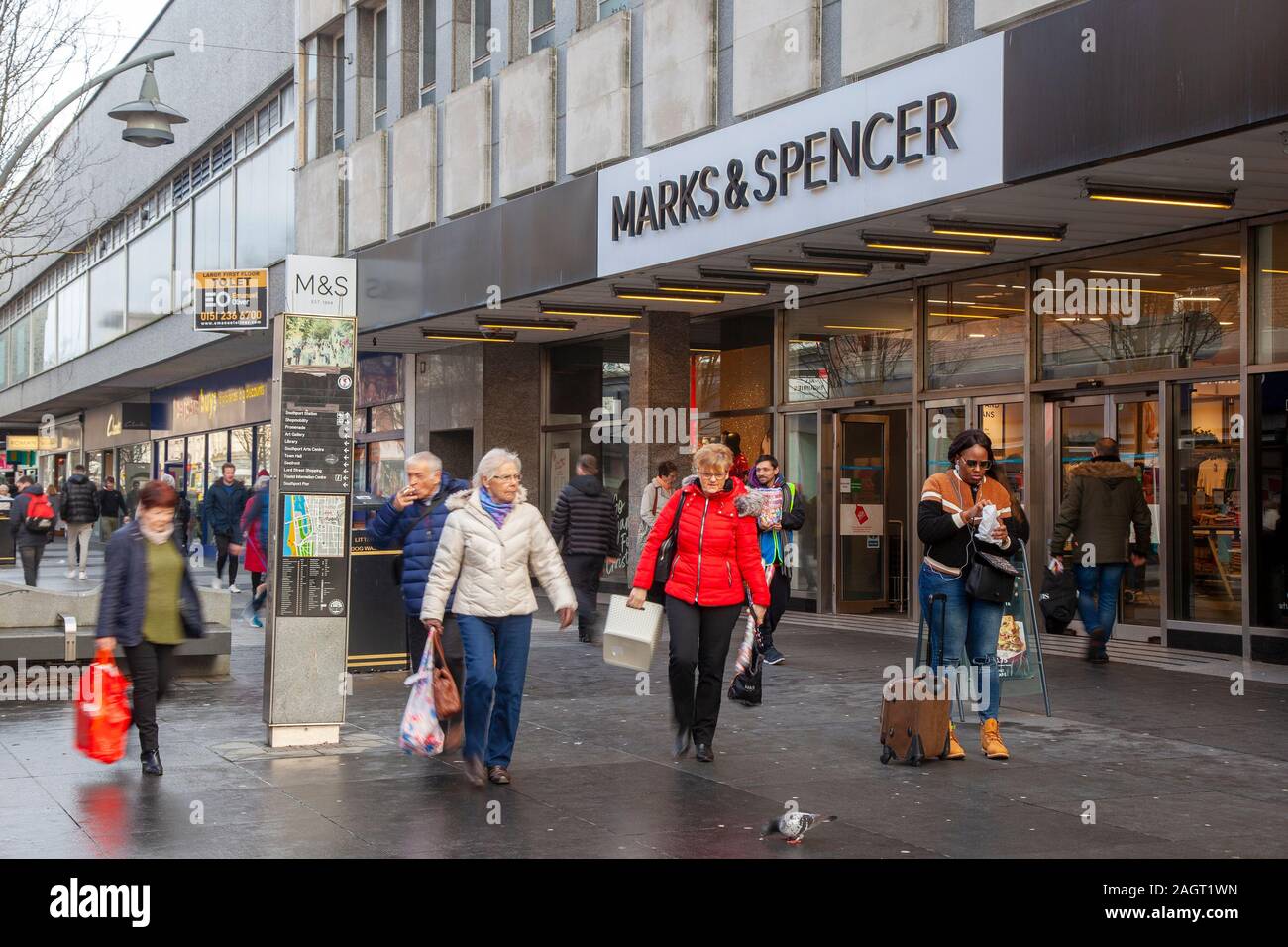 Marks And Spencer Store 19 High Resolution Stock Photography And Images Alamy