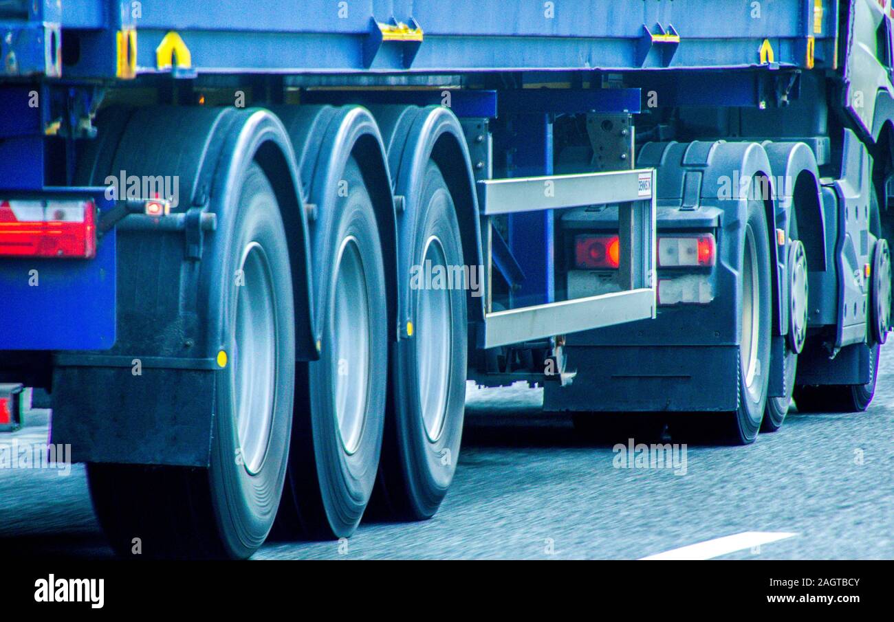 Wheels in motion hires stock photography and images Alamy