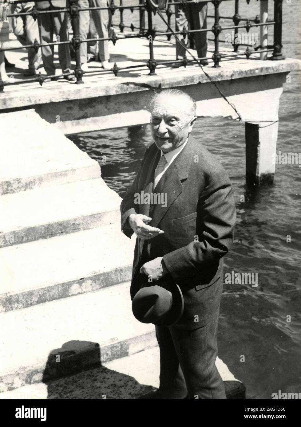 Chancellor of the Federal Republic of Germany Konrad Adenauer arriving at Cadenabbia, Italy 1960 Stock Photo