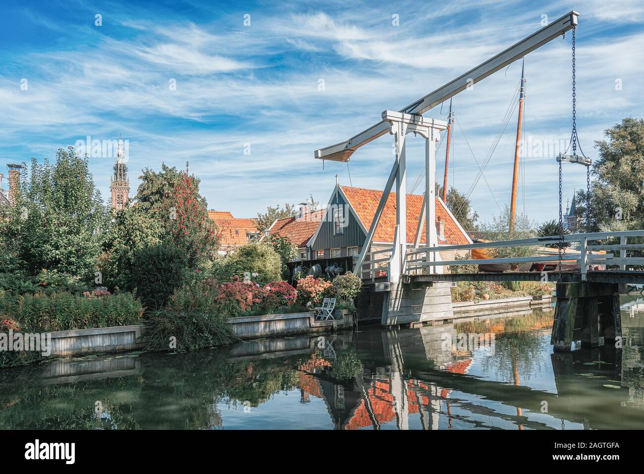 The Kwakelbrug bridge over the Nieuwe Haven canal in Edam in the Netherlands Stock Photo