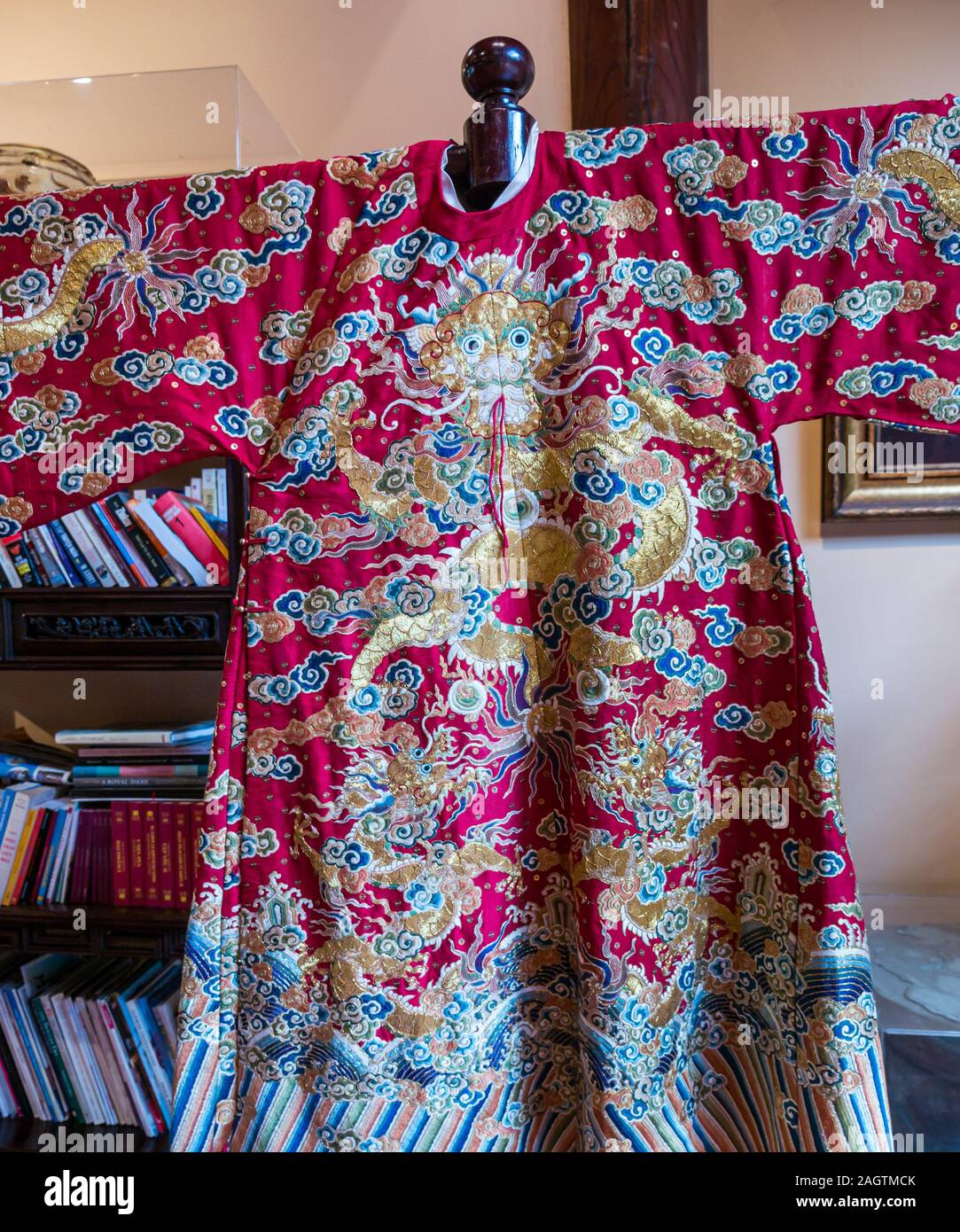 vietnamese silk robe