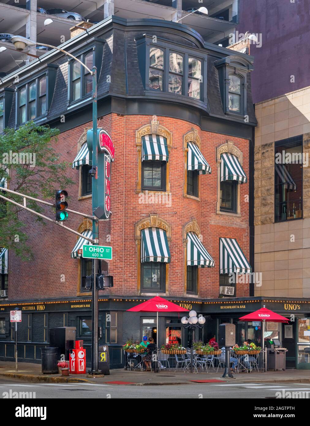 The original Pizzeria Uno restaurant on 29 E Ohio St, Chicago, Illinois, USA Stock Photo