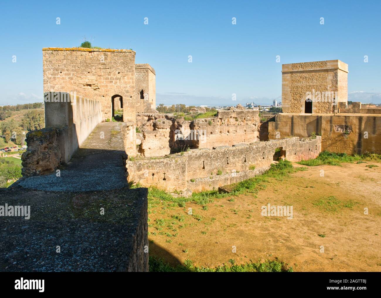 Castle tower and walls. Castillo de Alcalá de Guadaíra. Andalusia, Southern Spain, Europe Stock Photo
