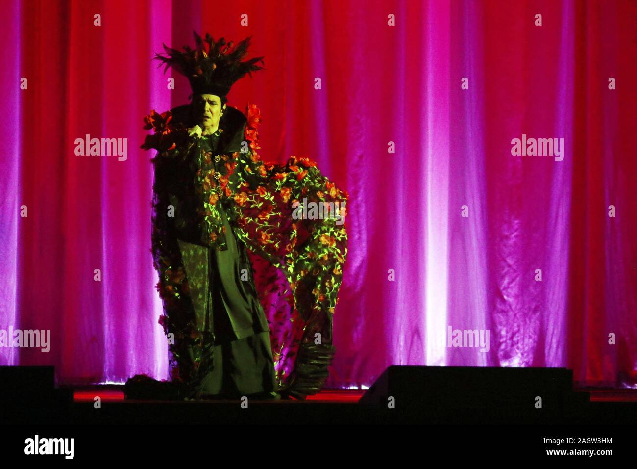 211219 Concerto Renato Zero tour 2019 during Zero il Folle tour Renato Zero, Unipol Arena