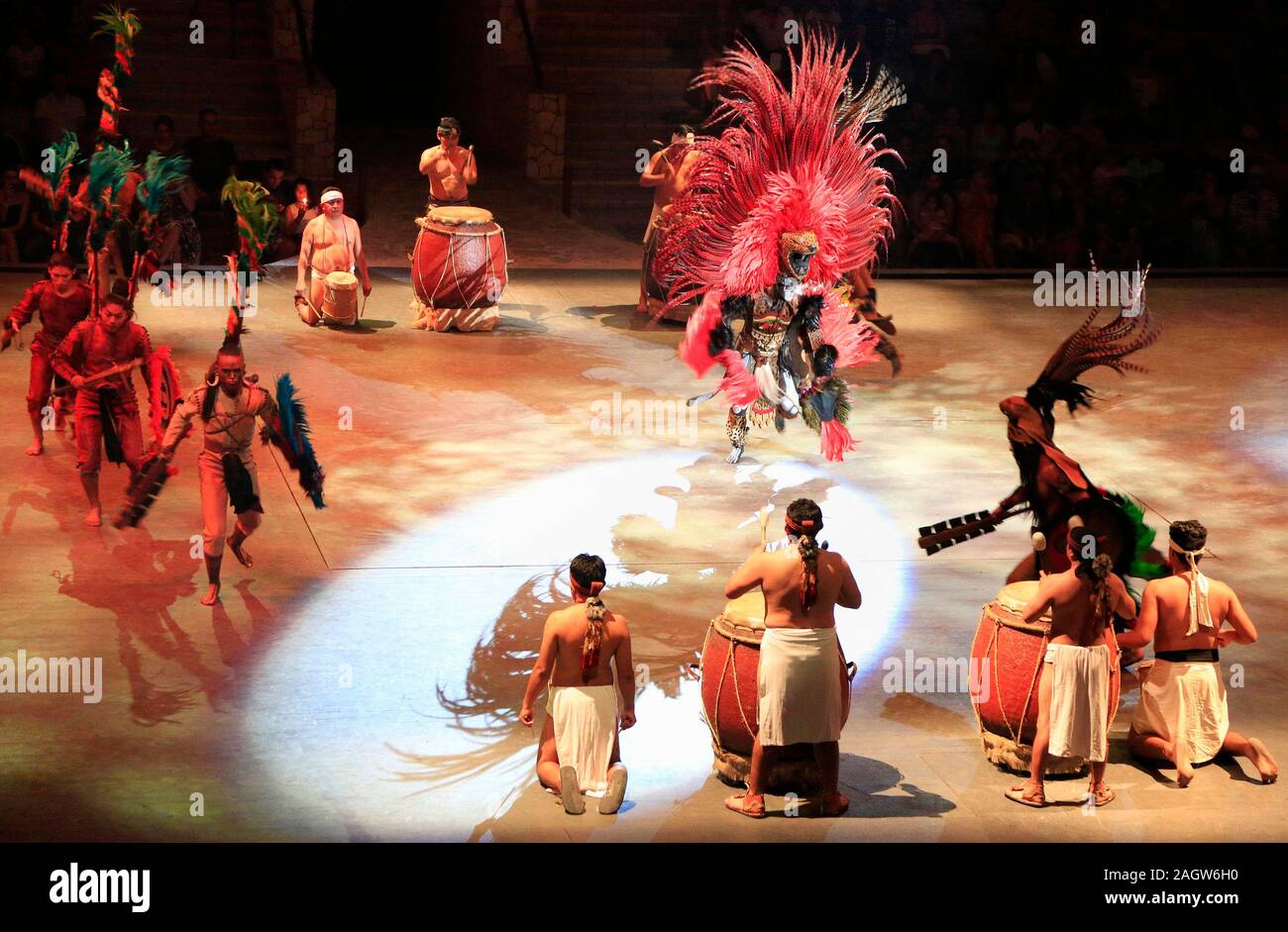 Pre-Hispanic Mayan amerindian people performance into the jungle, Riviera Maya, Mexico Stock Photo