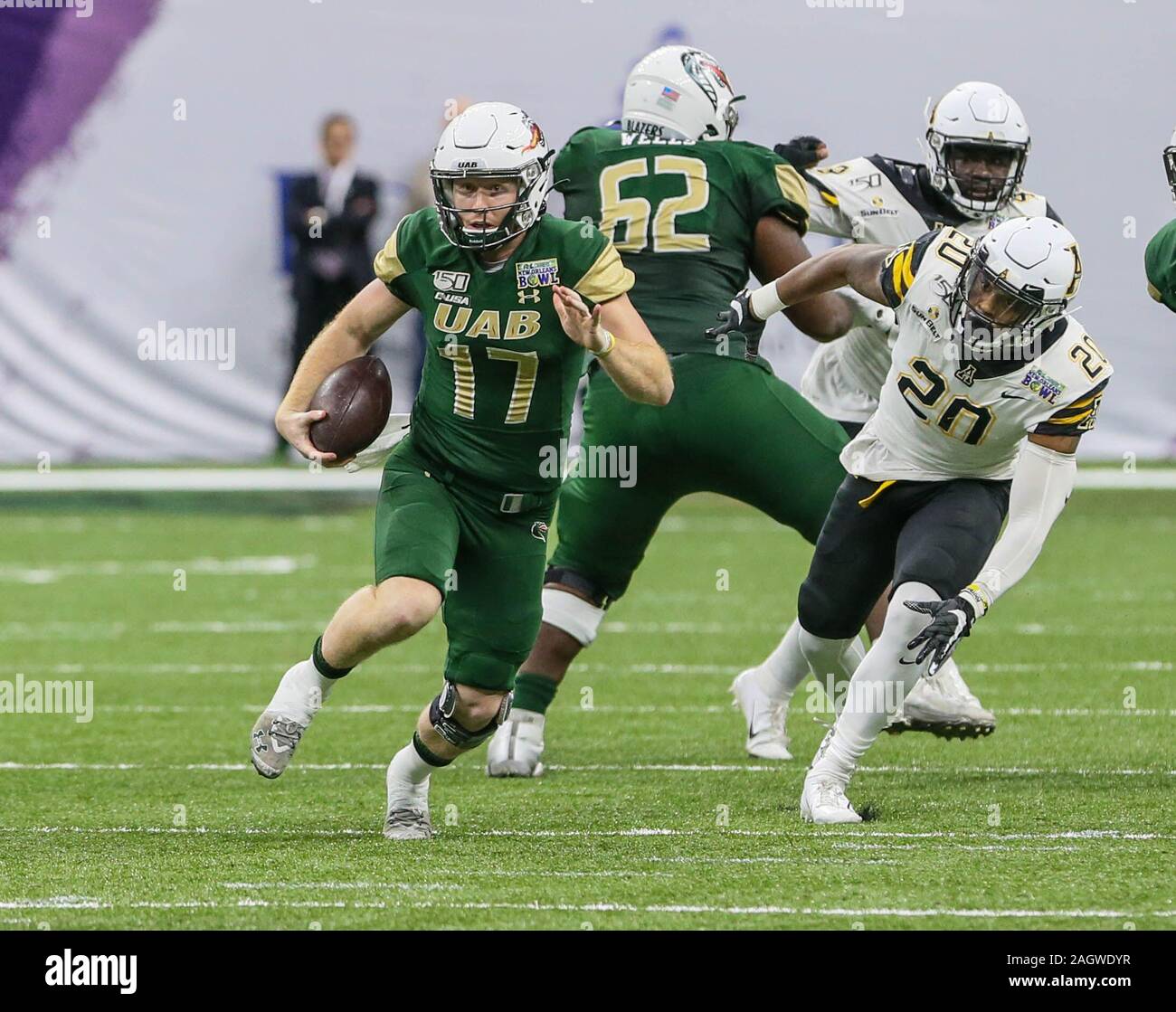 Tyler l johnson hires stock photography and images Alamy