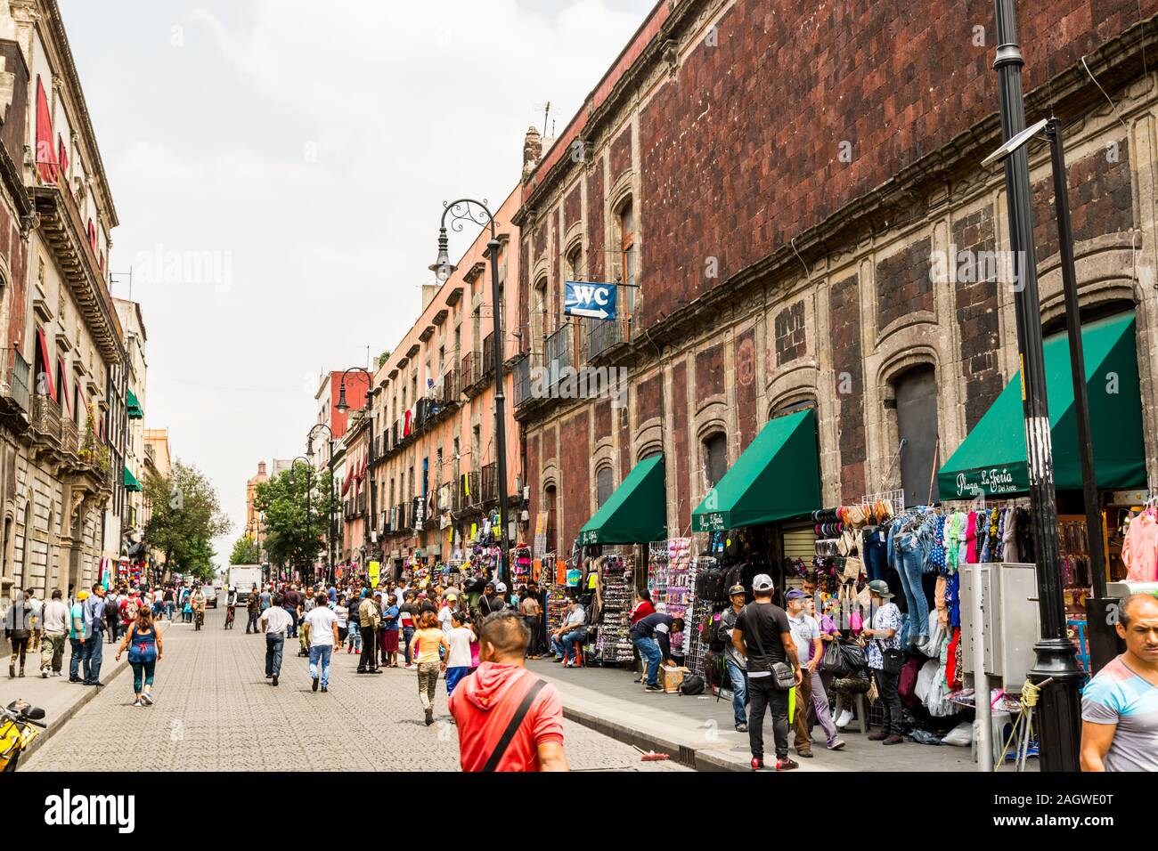 Mexico City Street View Street View Of Shopping Street With Historic Buildings Near The Main Plaza  In The Downtown Of Mexico City Stock Photo - Alamy