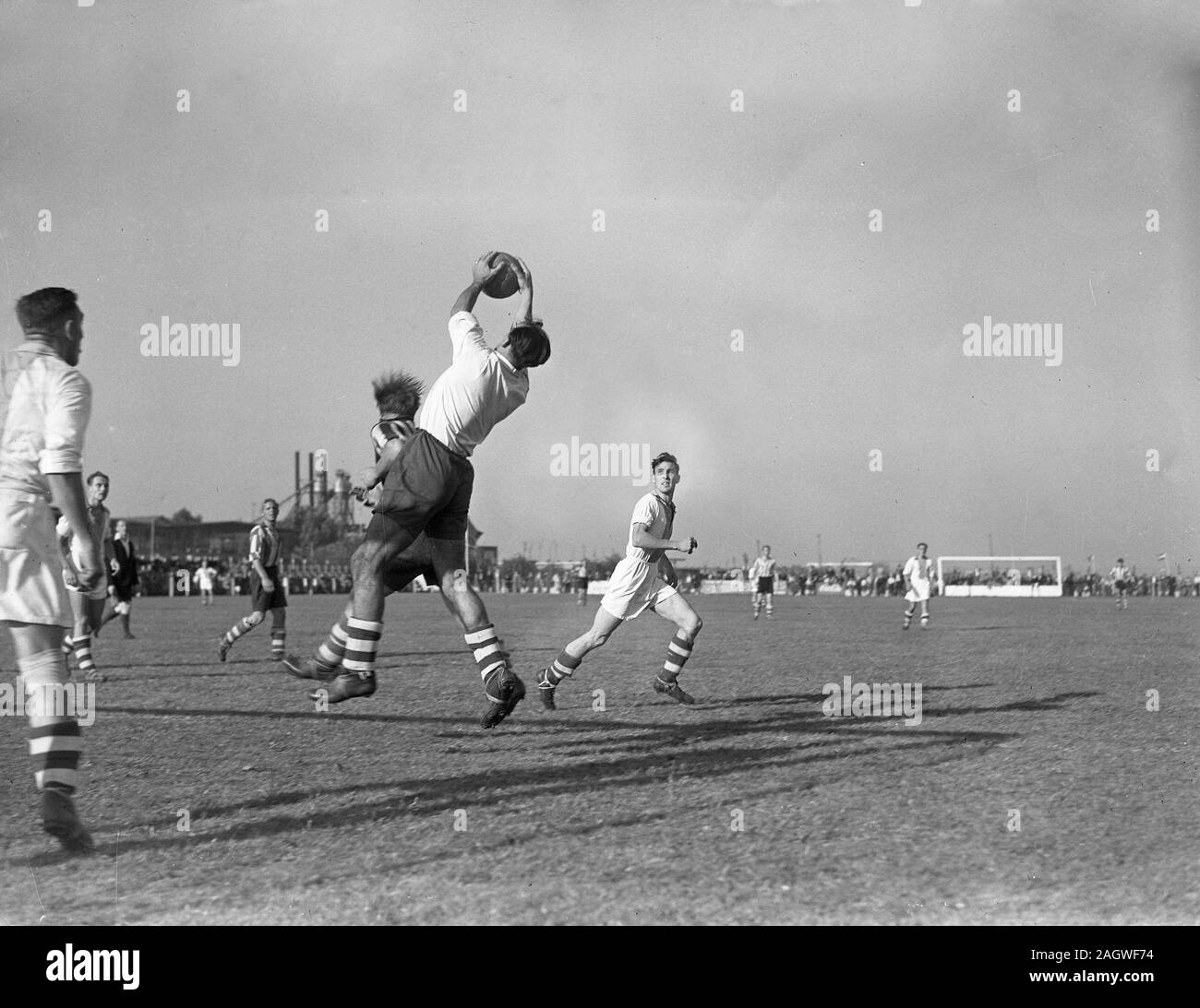 1940s Soccer Match - Neptunus against Volewijckers 3-2 in Rotterdam Holland ca. 1947 Stock Photo