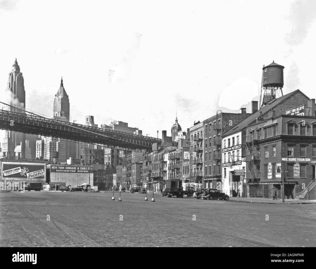 Brooklyn bridge 1937 black and white stock photos images alamy