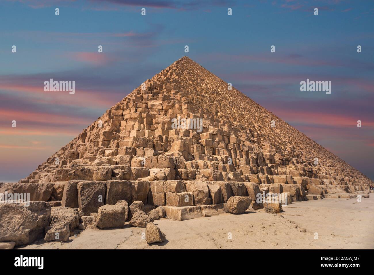 Image of the great pyramids of Giza, in Egypt Stock Photo - Alamy