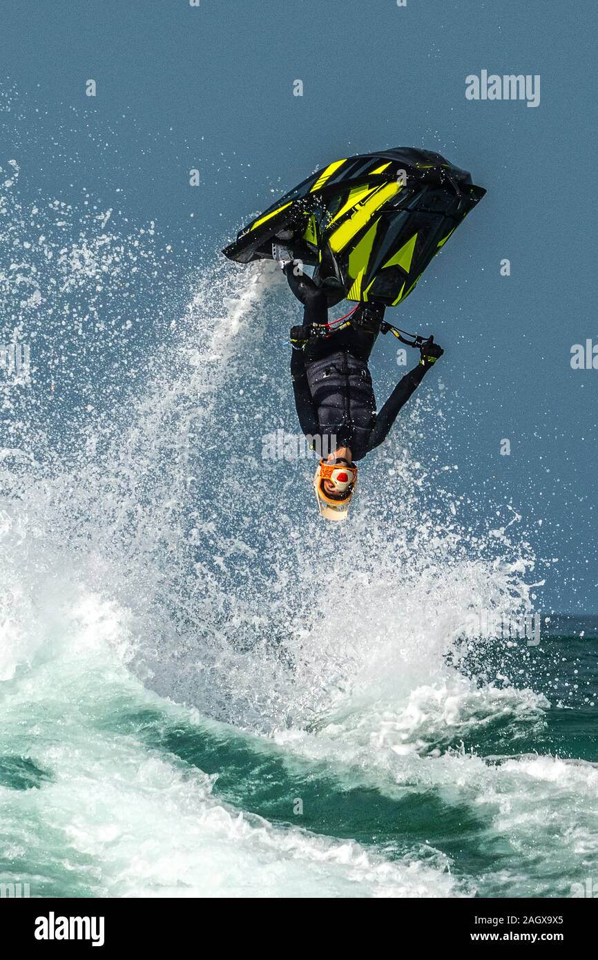 Ski acrobatics hires stock photography and images Alamy