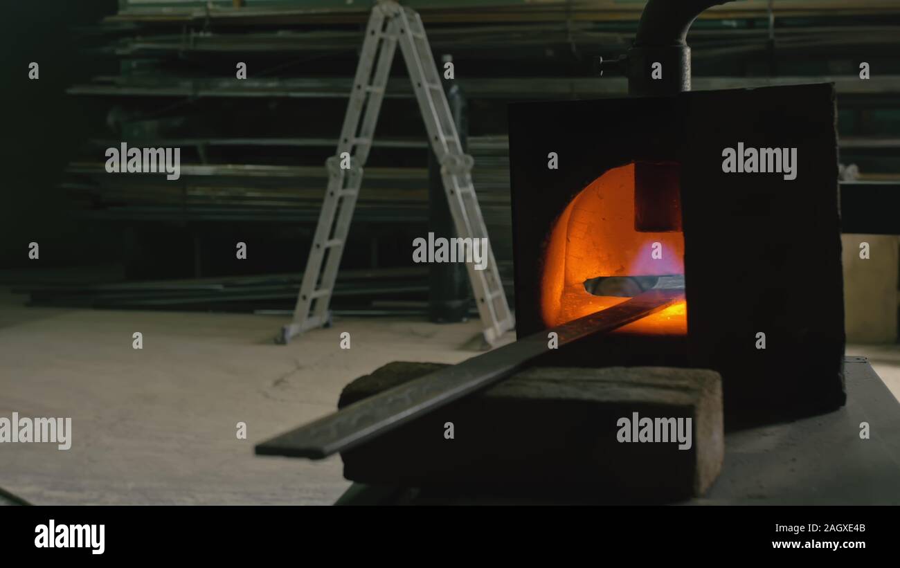 Smithy manual production. Gas furnace for heating metal