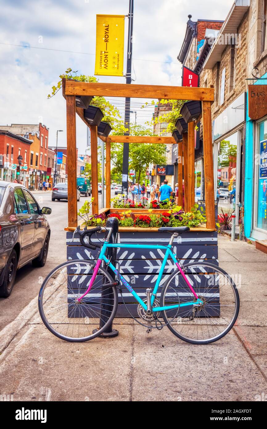 Mont royal street hires stock photography and images Alamy