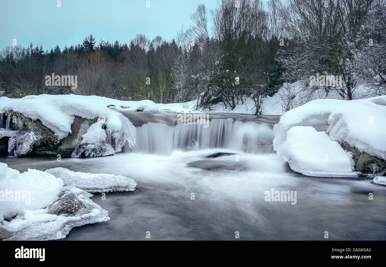 Water flowing on river parts hi-res stock photography and images - Alamy