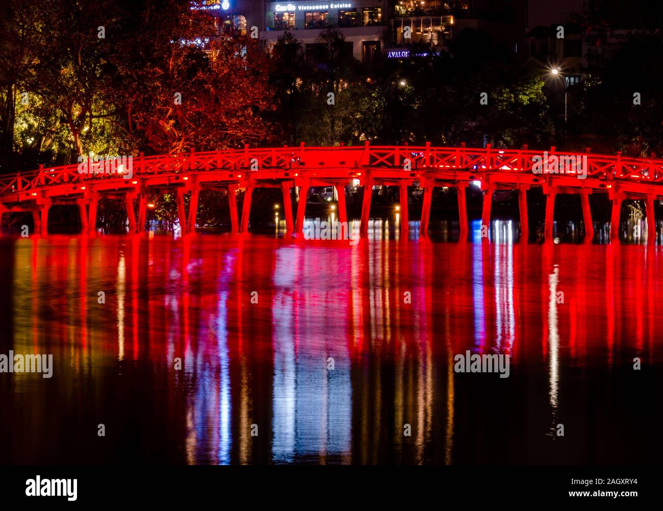 The Huc Bridge lot up at night, Hoan Kiem Lake, Hanoi, Vietnam, Asia Stock Photo