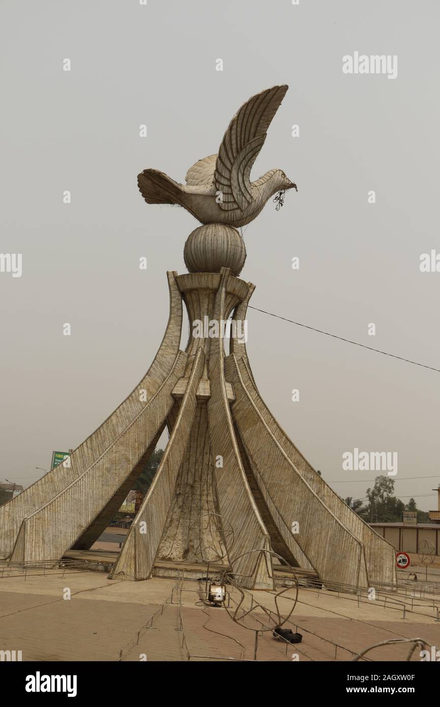 Monument of indepence in Lome Togo Stock Photo - Alamy