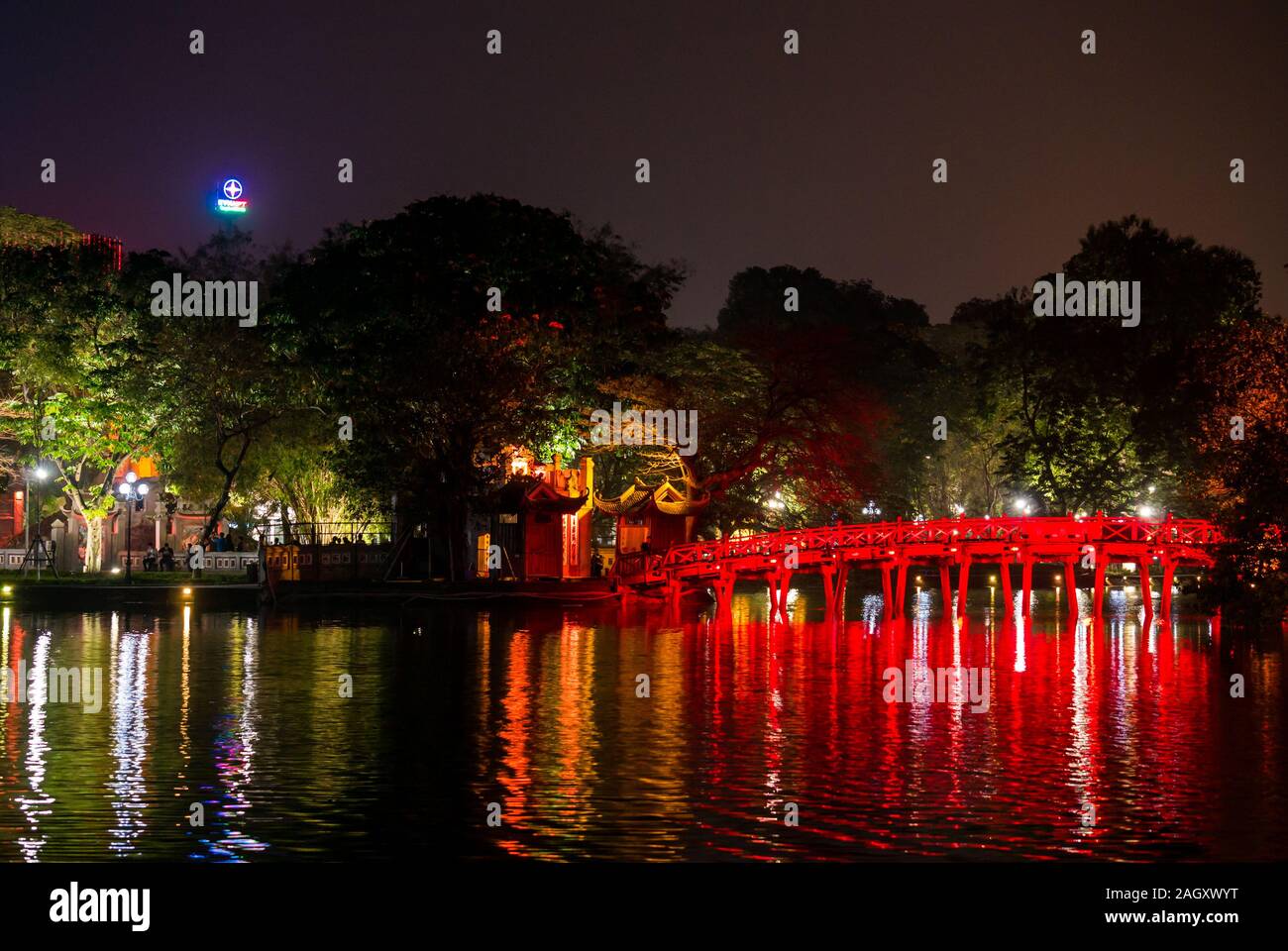 The Huc Bridge leading to Ngoc Son Temple at night, Hoan Kiem Lake, Hanoi, Vietnam, Asia Stock Photo