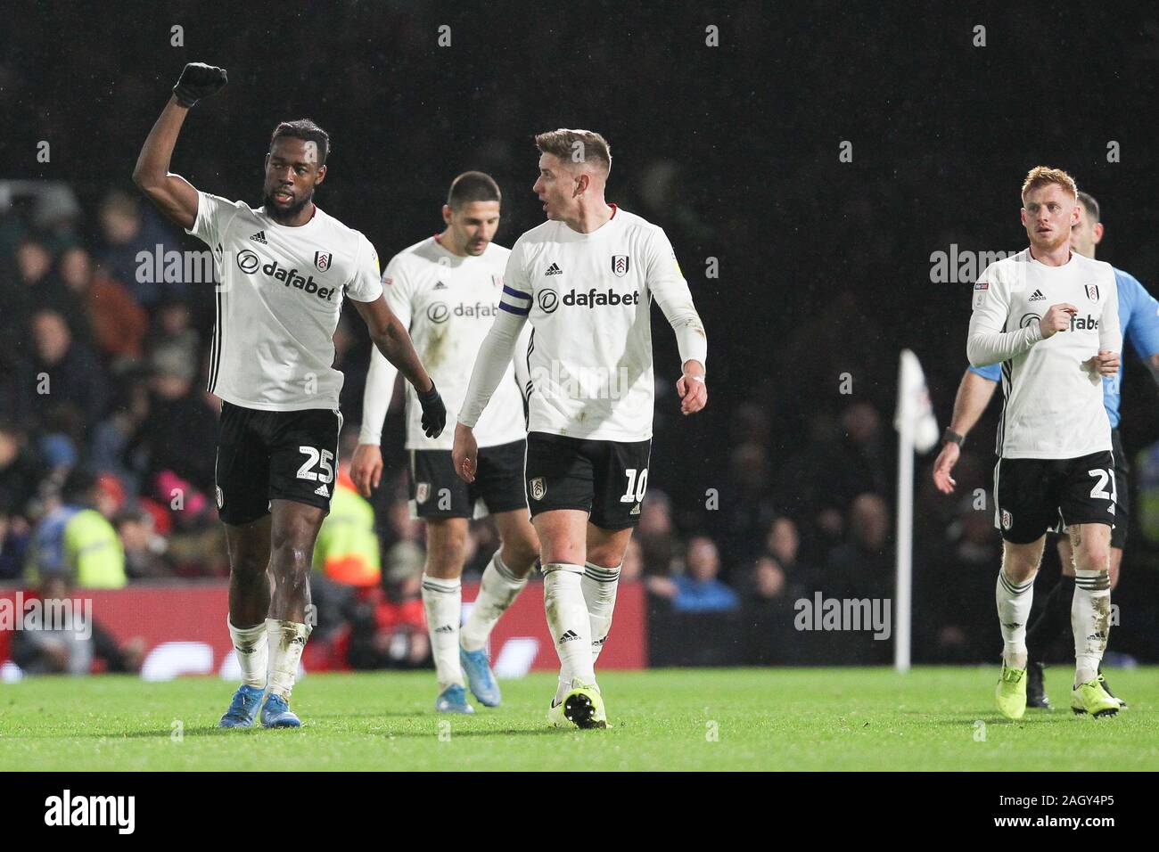 London Uk 21st Dec 2019 Joshua Onomah Of Fulham Scores To Make It 2 1 And