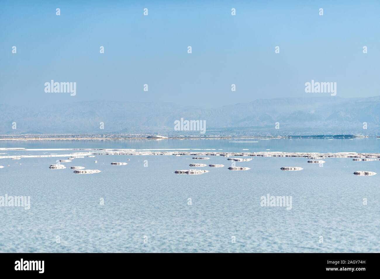 salt islands in the dead sea in israel Stock Photo Alamy