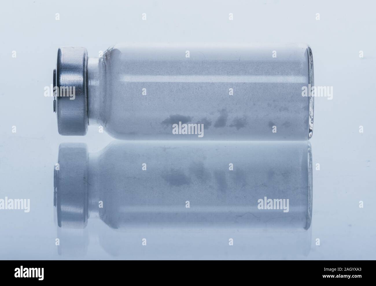Pipcel Inj Glass medical ampoule vial for injection. Medicine is dry white drug ...