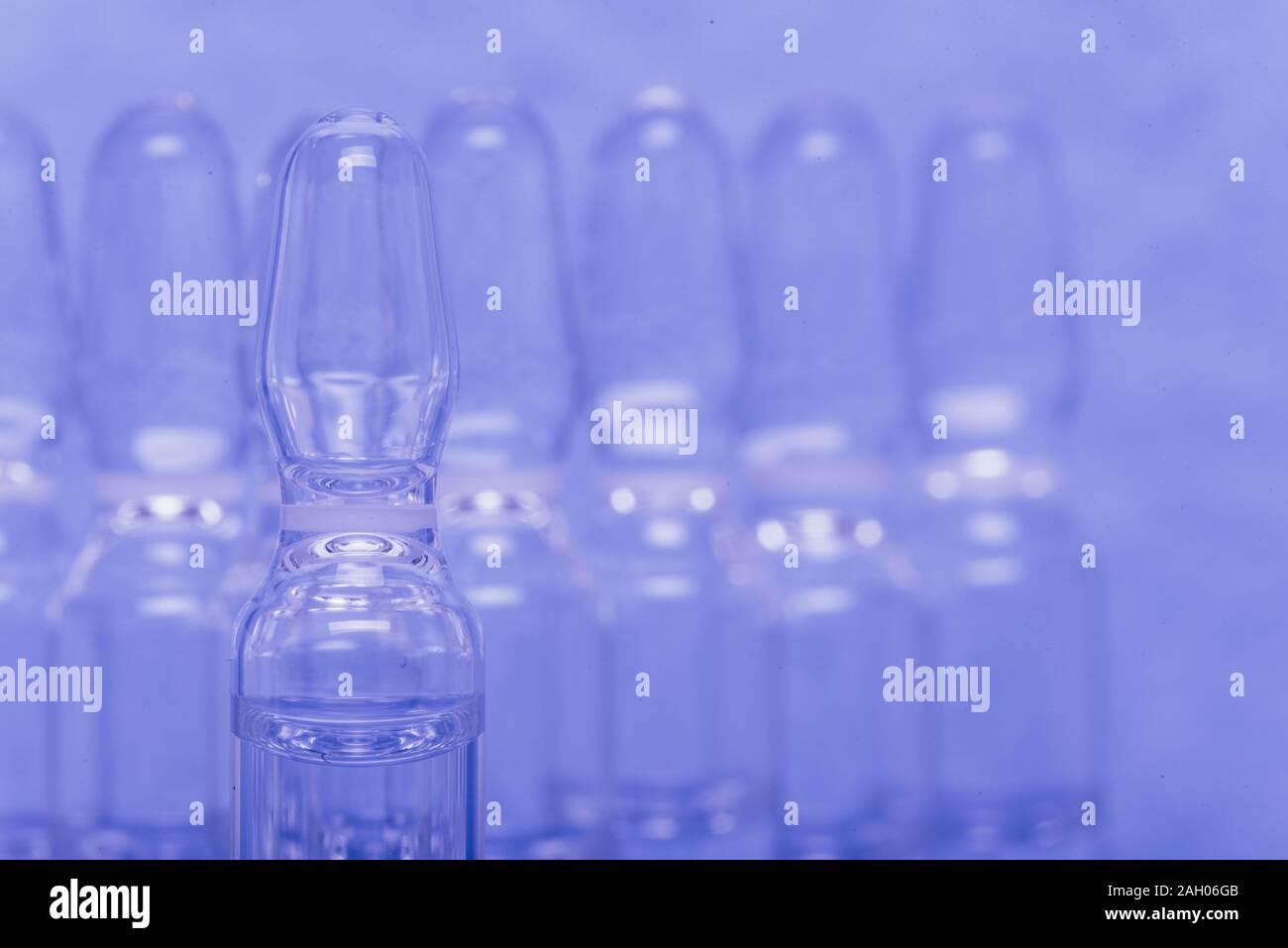 Download Yellow Liquid Vial High Resolution Stock Photography And Images Alamy Yellowimages Mockups