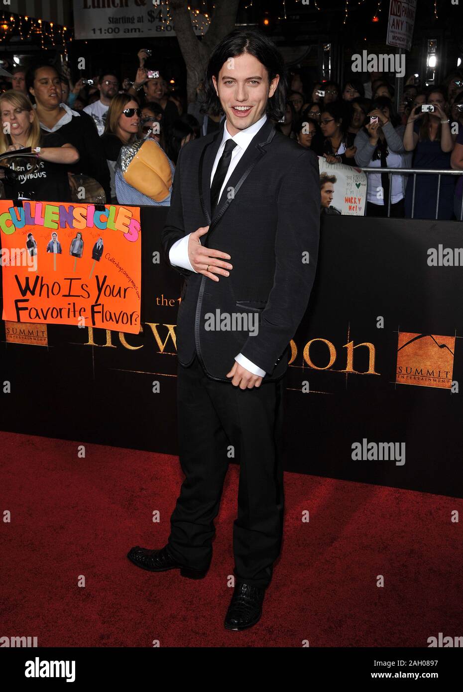 Jackson Rathbone And Ashley Greene New Moon