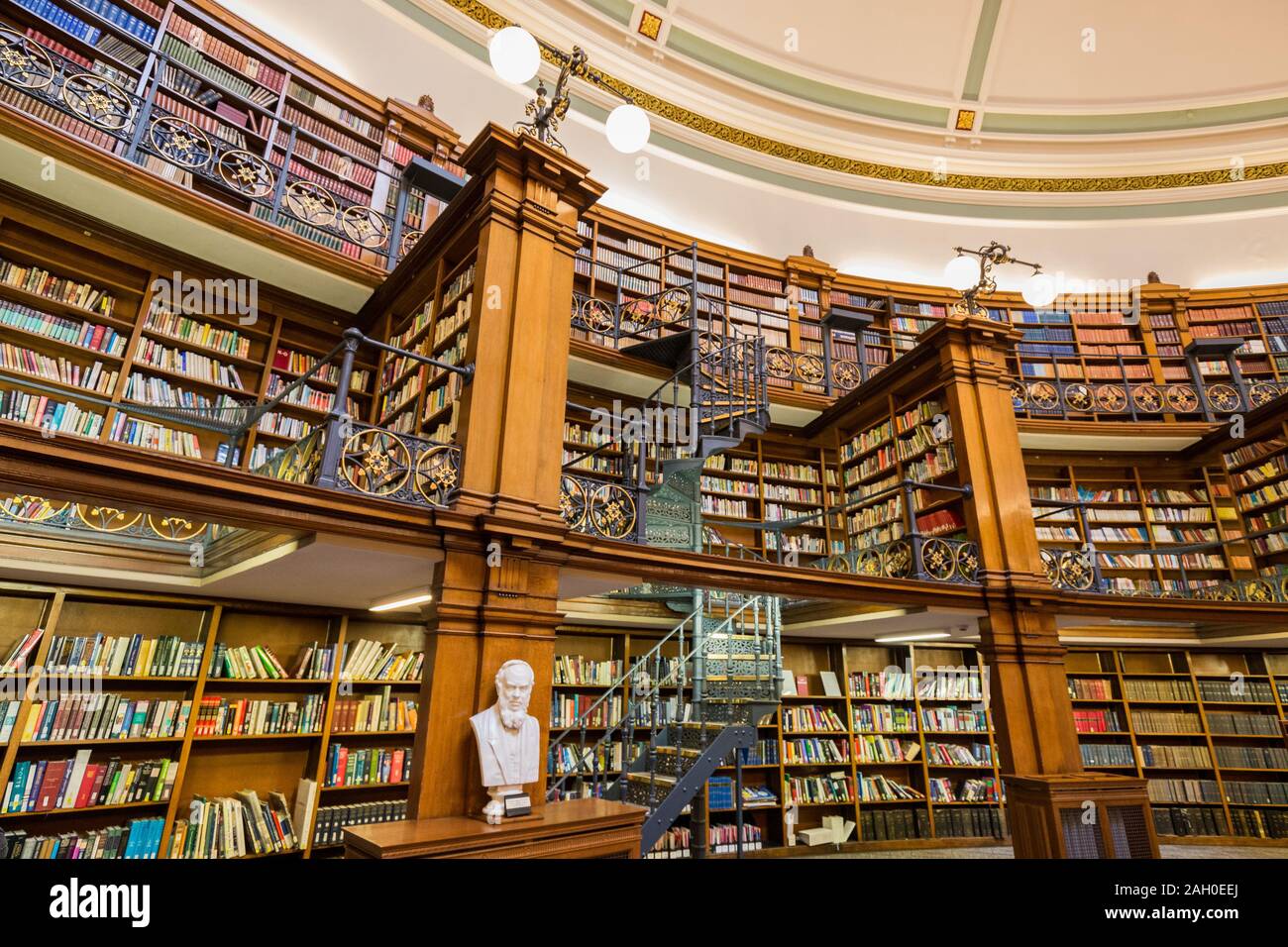 25 Most Beautiful Libraries in the World - Road Affair, image size:1300x956