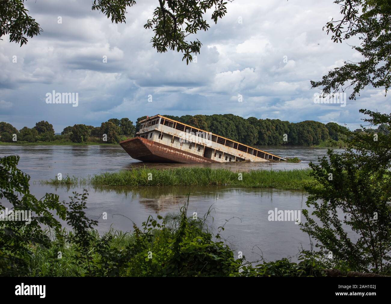 Sunken ferry in the white Nile, Central Equatoria, Juba, South Sudan Stock Photo