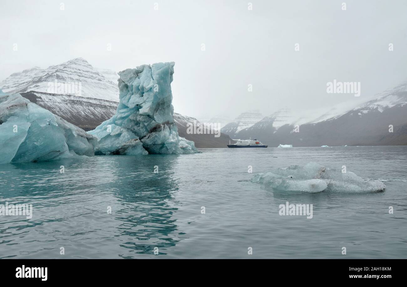 Scoresby sund hires stock photography and images Alamy