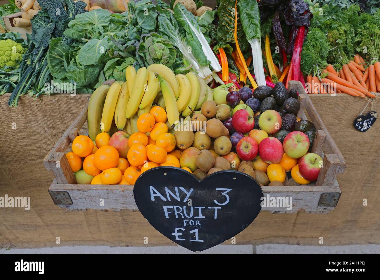 Fruits and Vegetables at Farmers Market Stall Stock Photo - Alamy