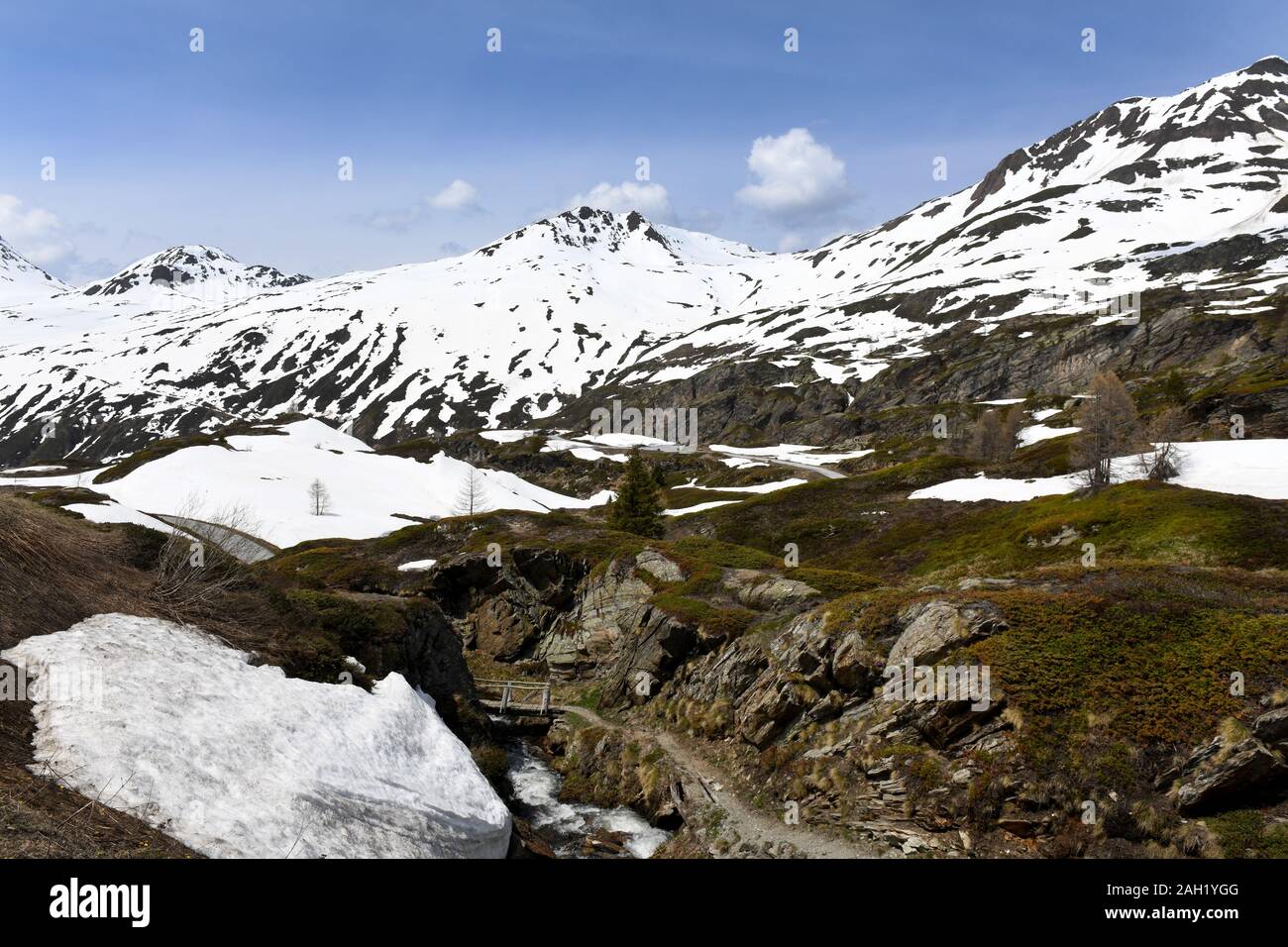 Simplon pass summer hi-res stock photography and images - Alamy