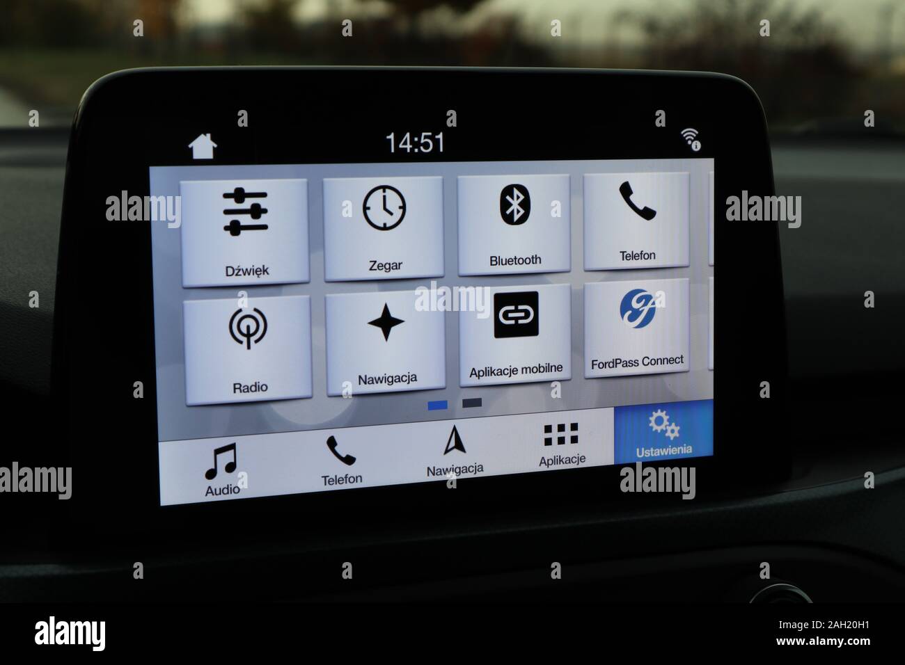 cars with using lcd displays in stock