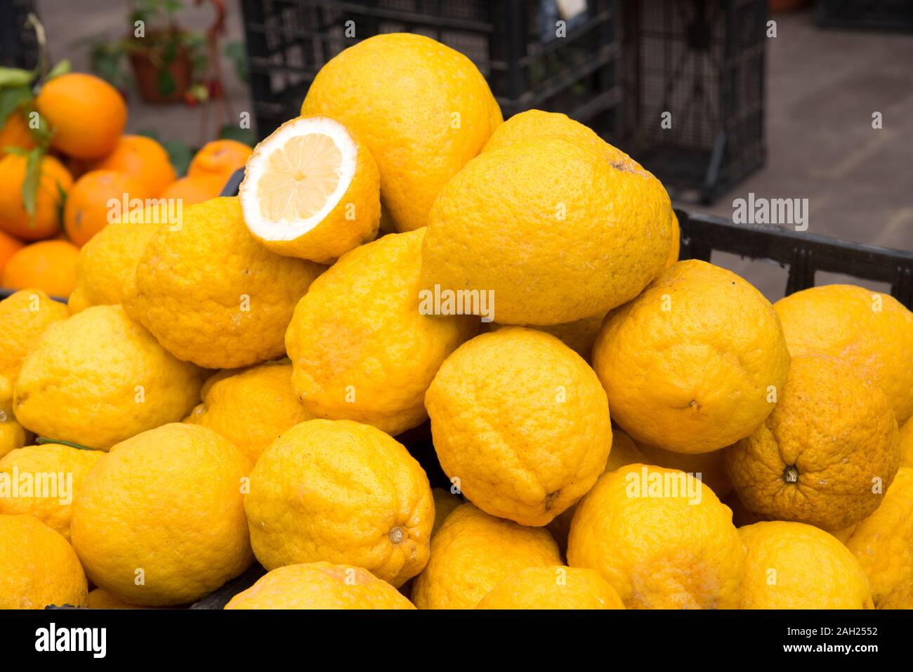 Italy Modica (RG) 04 May 2019 :Sicilian Cedars at the market - Mediterranean citrus fruits similar to lemon Stock Photo