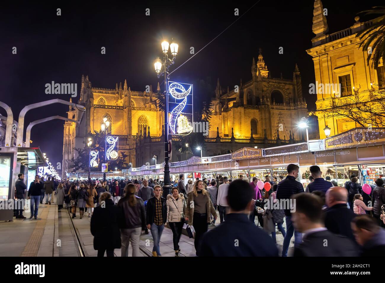 Seville cathedral at night hi-res stock photography and images - Alamy