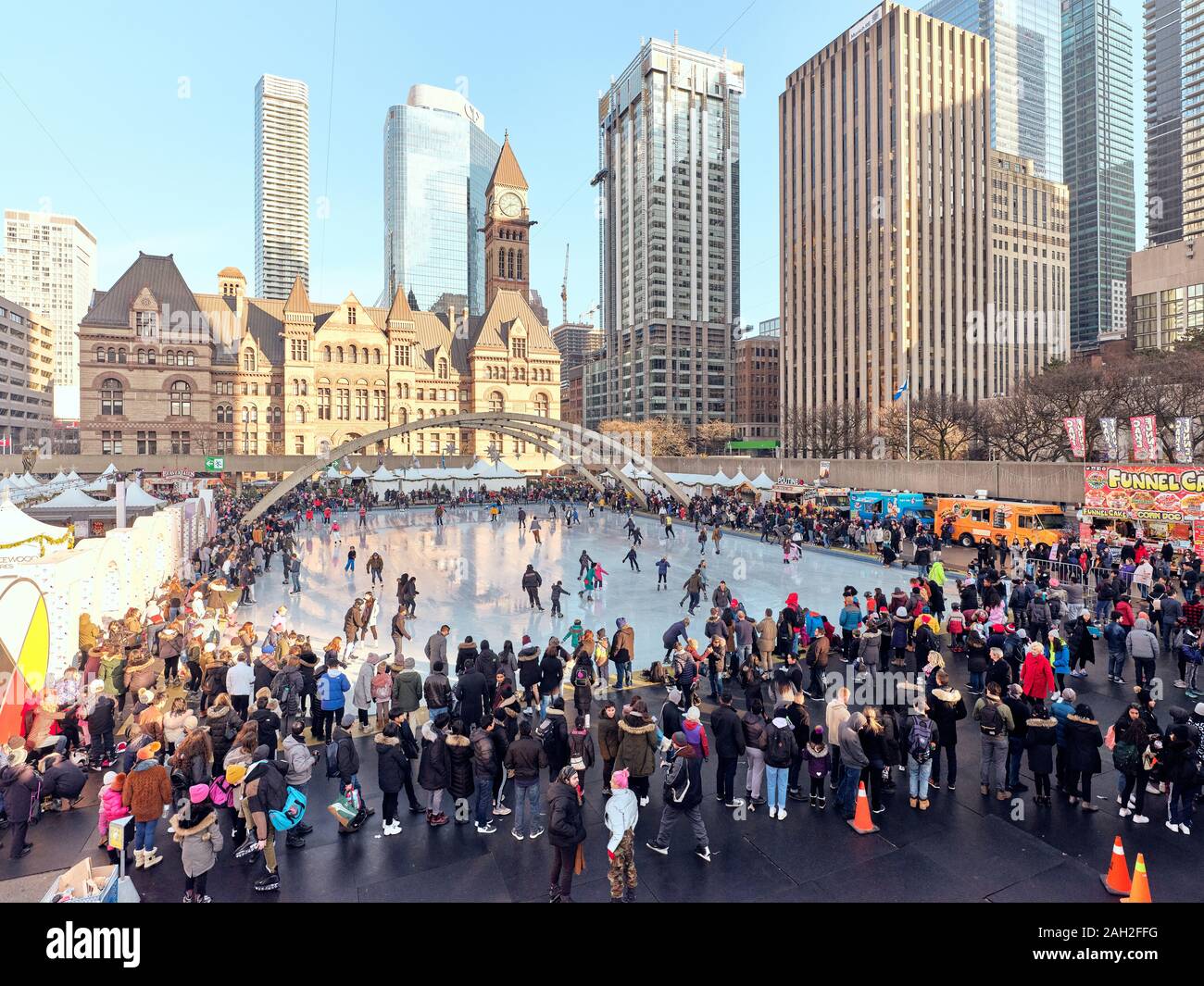 Nathan Phillips Square skating Stock Photo Alamy