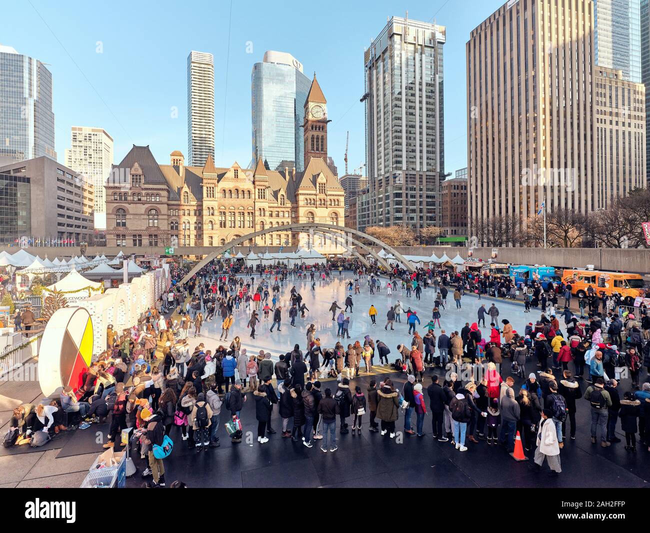 Nathan Phillips Square skating Stock Photo Alamy