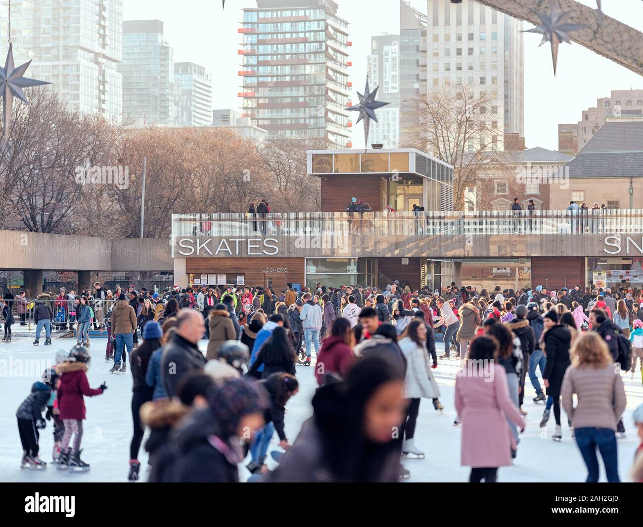 Nathan Phillips Square skating Stock Photo Alamy