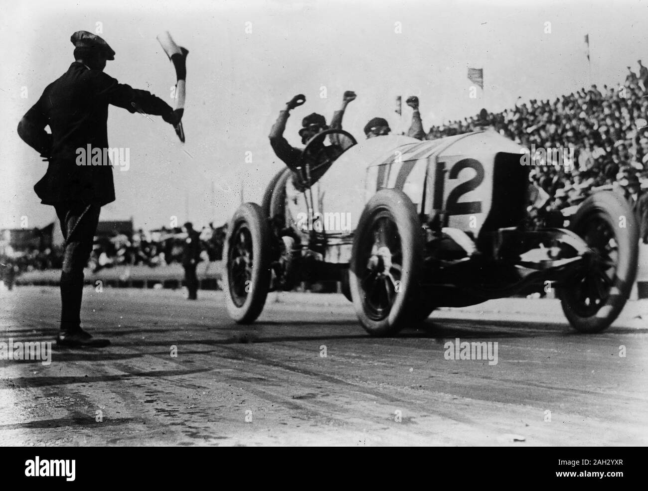 De Palma in Mercedes wins Vanderbilt Cup Race 1914 Stock Photo