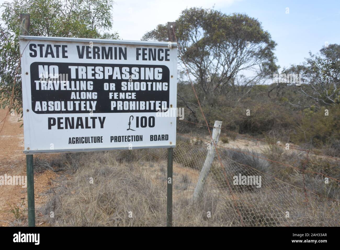 The State Barrier Fence Of Western Australia A Pest Exclusion Fence Constructed Between 1901 And 1907 To Keep Rabbits Stock Photo Alamy