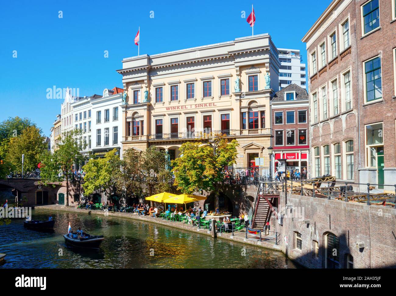 View of the historic Utrecht city center with the Oudegracht (Old Canal), wharfs and the Winkel