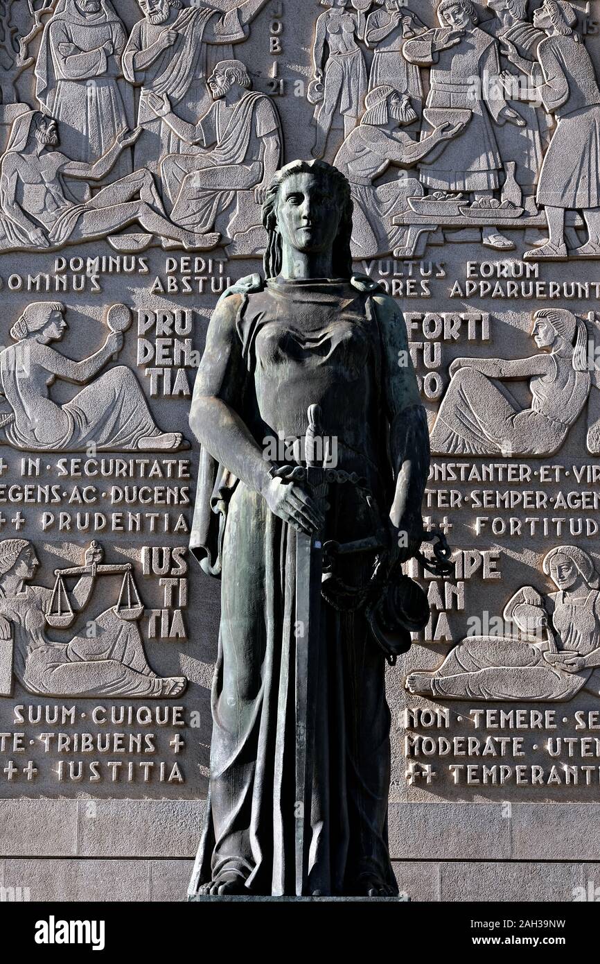Statue of Justice, near the Justice Palace in Porto, Portugal Stock Photo Alamy