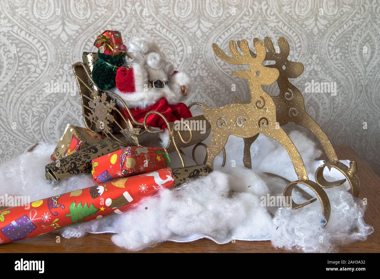 Ornamental sleigh hires stock photography and images Alamy