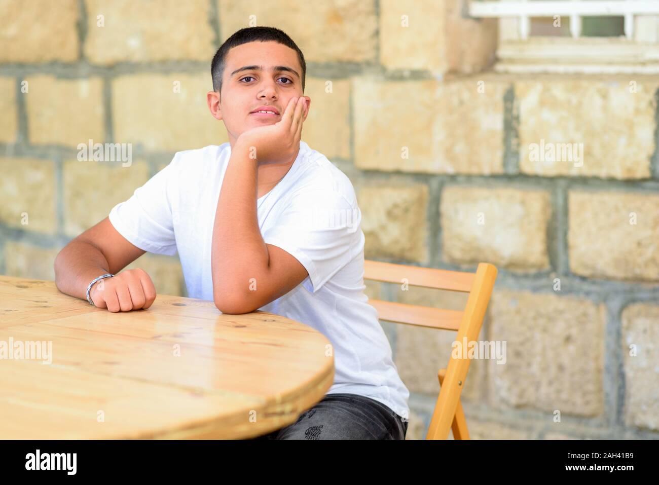 Portrait teen arab boy hi-res stock photography and images - Alamy