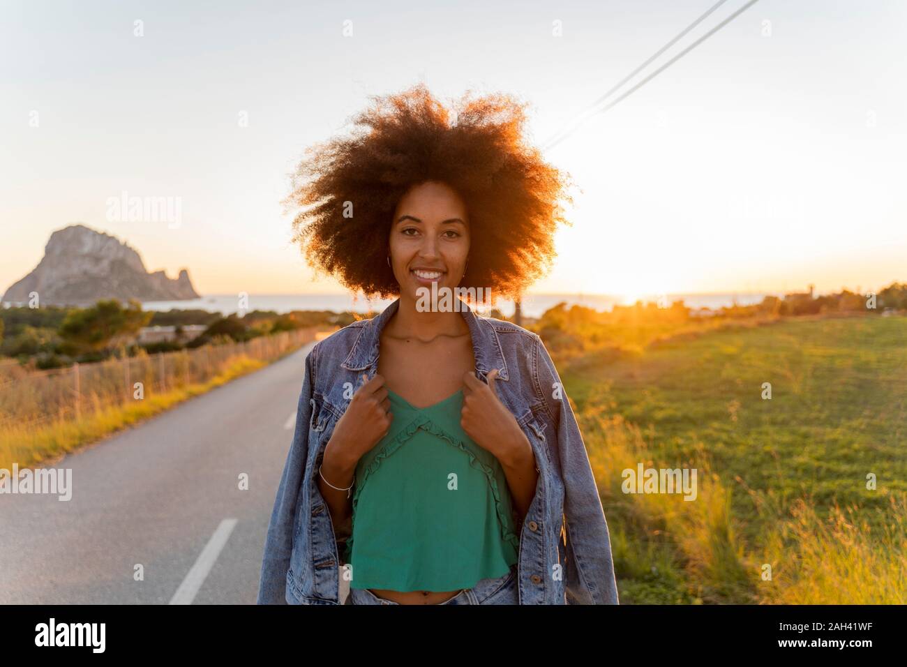 African american woman and street hi-res stock photography and images ...